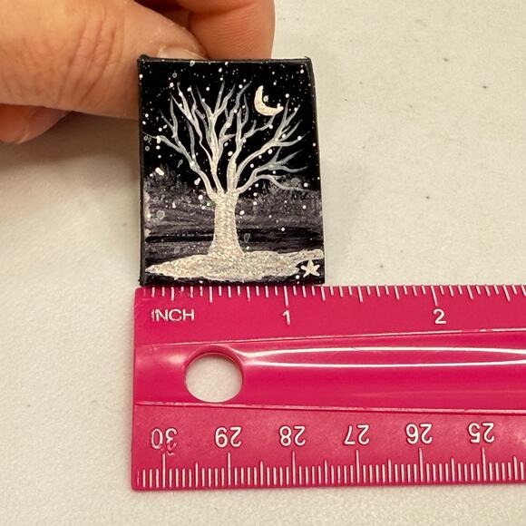 Handcrafted Pins Set of 3 Winter Holiday Painted Leather Brooches Showman, Tree - Picture 12 of 15